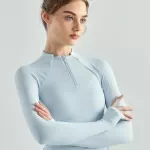Seamless Half-Zip Slim Fit Long Sleeve Quick-Dry Yoga Top for Women