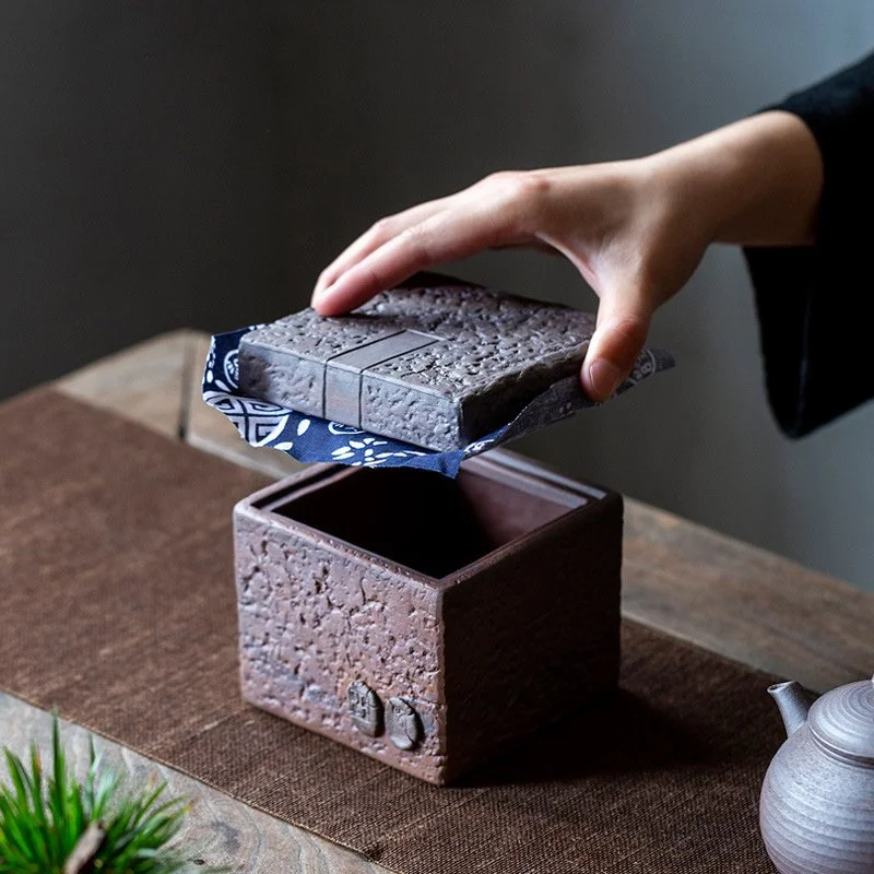 Moisture-Sealed Ceramic Tea Caddy with Lid – Square Storage Jar