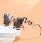 Oversized Cat Eye Sunglasses for Women with UV400 Protection