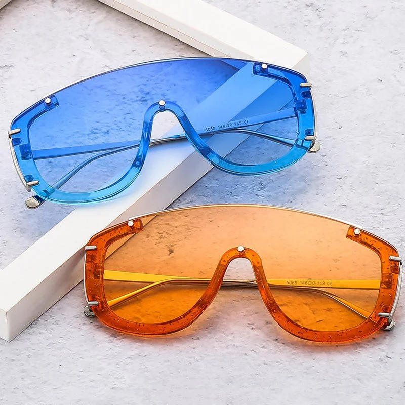 Oversized Retro Gradient Sunglasses with UV400 Protection for Women & Men