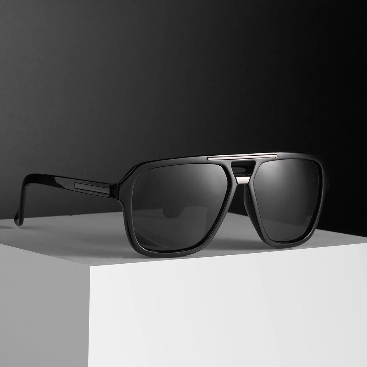 Vintage Pilot Rectangle Sunglasses for Men – UV400 Outdoor Driving Shades