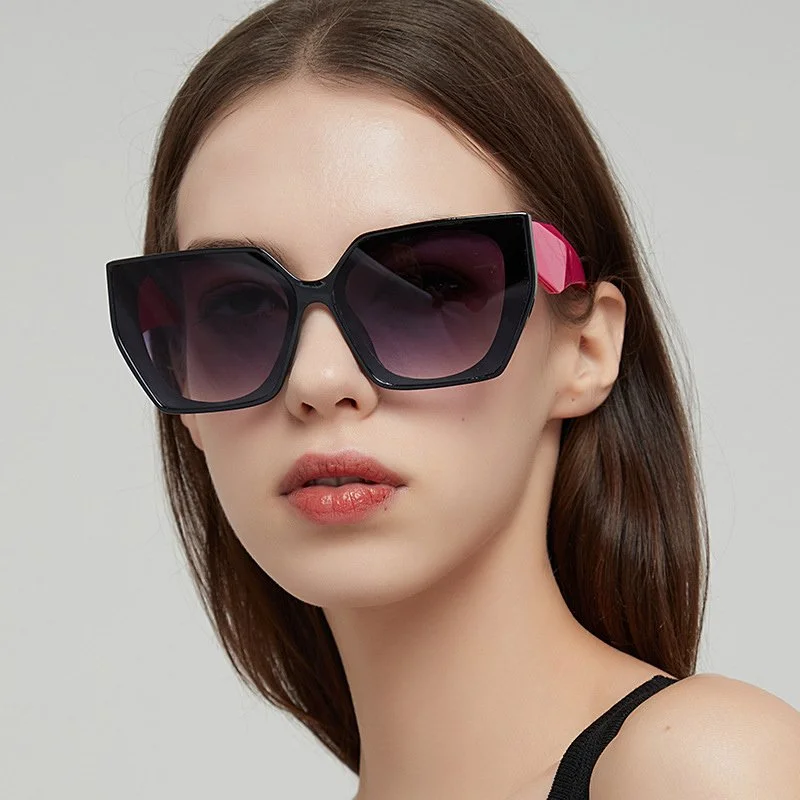 Retro Polygon UV400 Sunglasses for Women & Men - Trendy Vintage Style