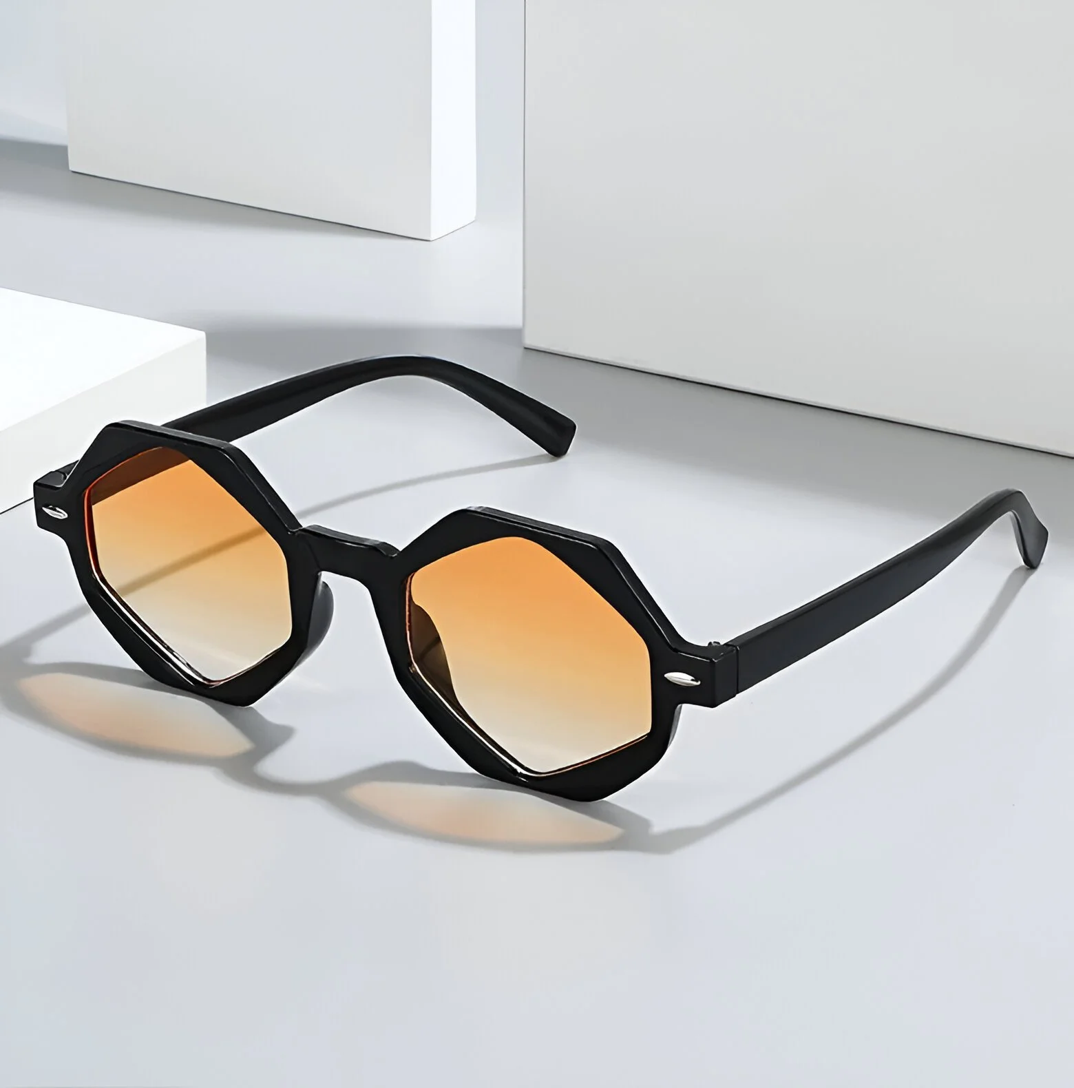 Retro Polygon Gradient Sunglasses for Women and Men – UV400 Protection