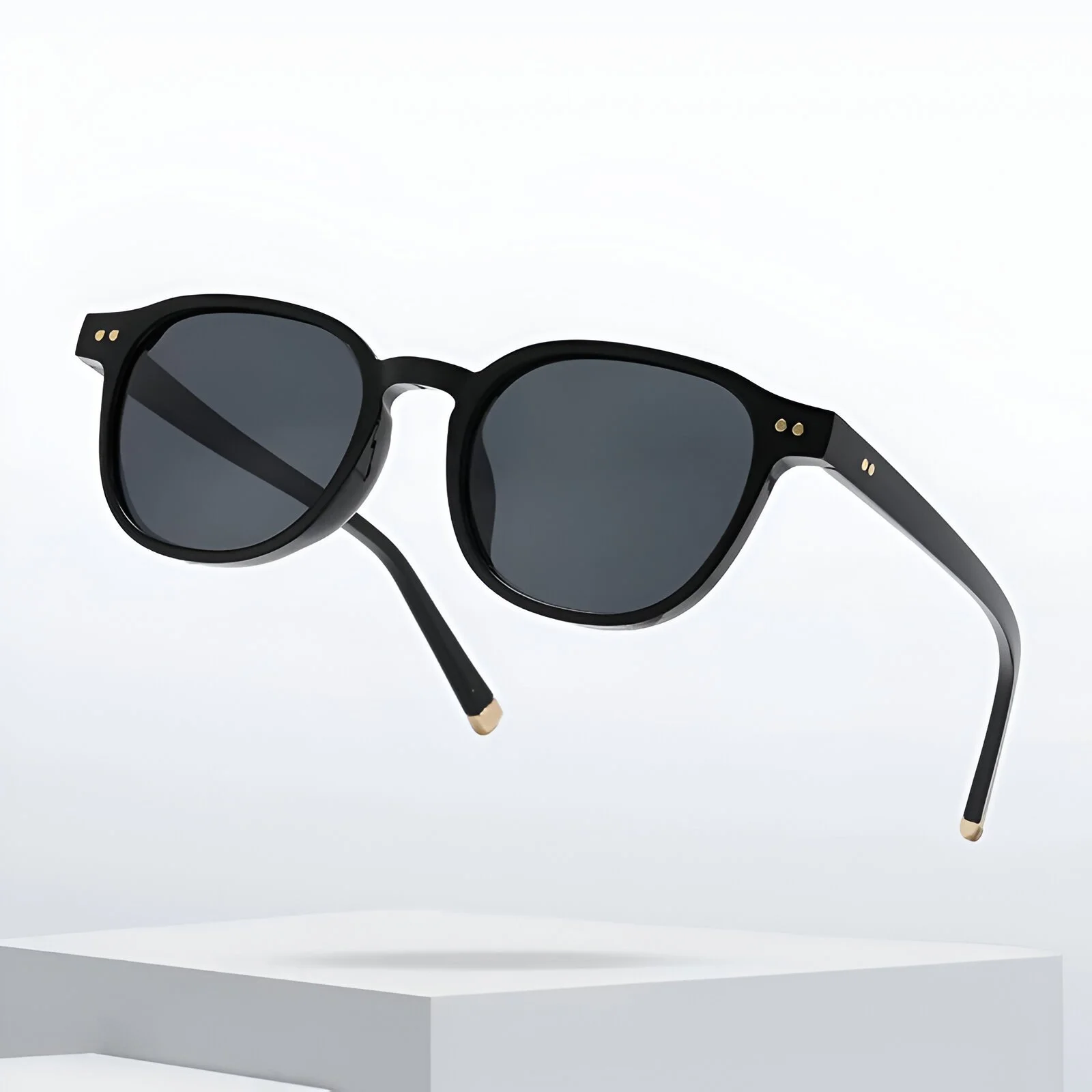 Retro Square Polarized Sunglasses for Men & Women UV400 Fashion Shades