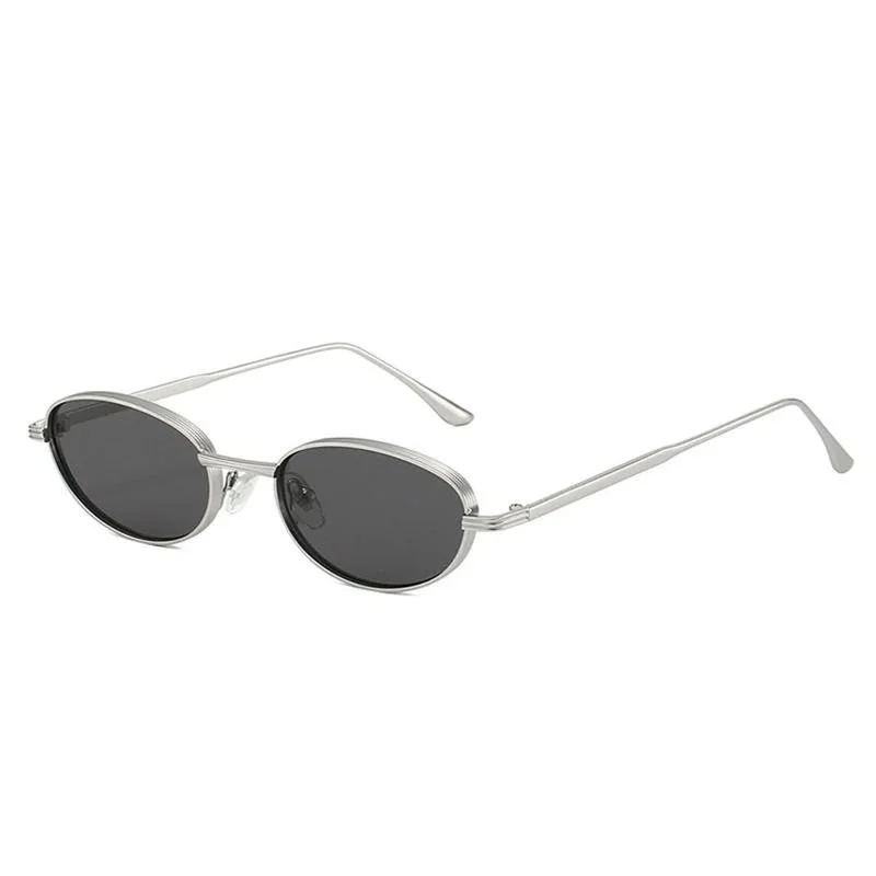 Vintage Oval Metal Sunglasses UV400 for Men & Women with Gradient Lenses